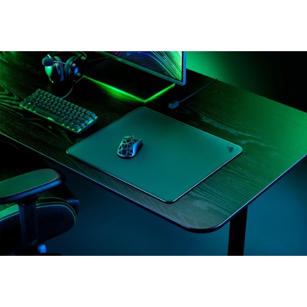 Фото - Коврик для мыши игровой Razer Atlas Black (RZ02-04890100-R3M1)
