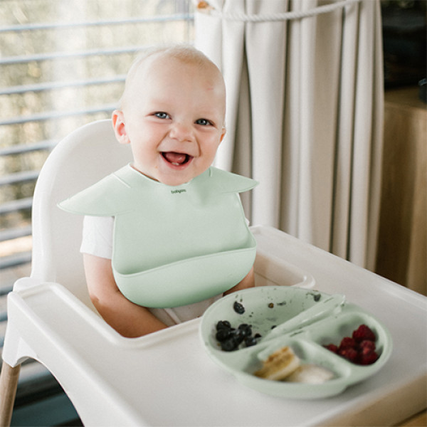 Фото - Тарілка для малюка BabyOno на три секції з присоскою Зелений (1482/03)