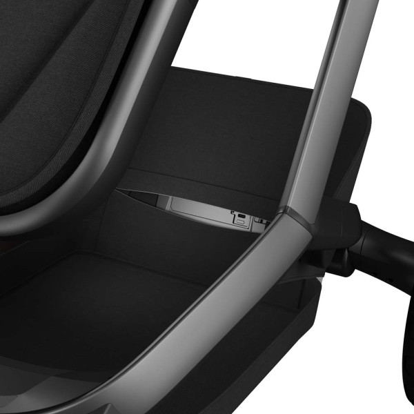 Фото - Коляска прогулочная Maxi-Cosi FAME Twillic Black