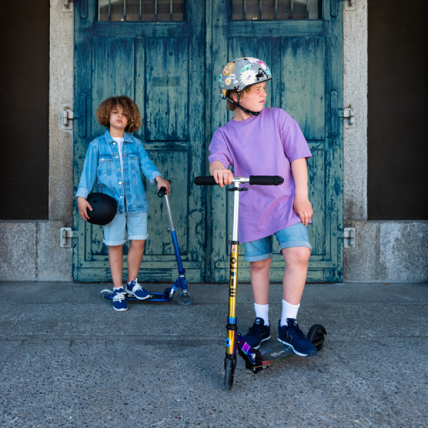 Фото - Двухколёсный самокат Micro серии Sprite LED – НЕОХРОМ (SA0237)