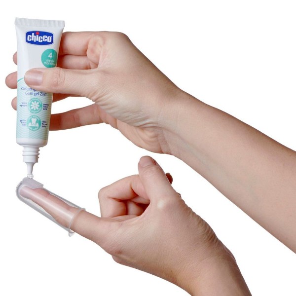 Фото - Гель для десен малыша Chicco 2в1+ зубная щетка-массажер (11262.00)