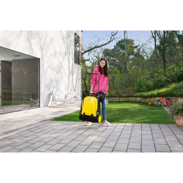 Фото - Подметальная машина Karcher S 4 Twin (1.766-365.0)