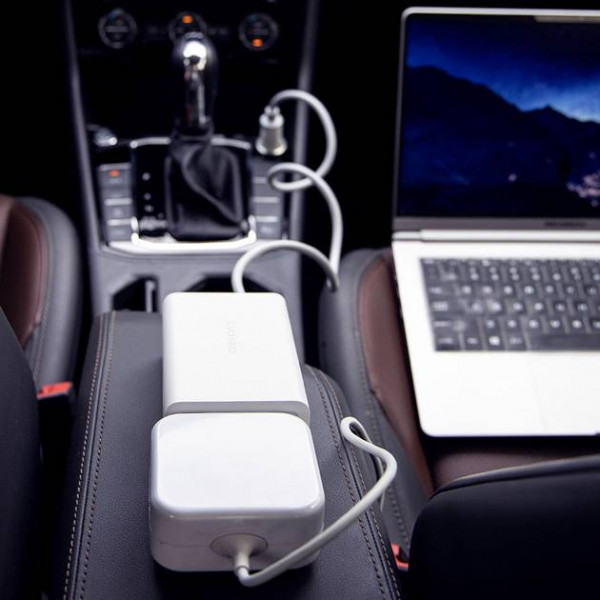 Фото - Інвертор автомобільний Lydsto Vehicle Inverter Standard White YM-CZNBQ01