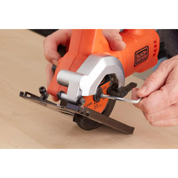 Фото - Пила дисковая Black&Decker BES510