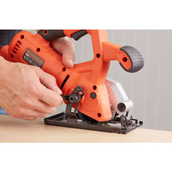 Фото - Пила дисковая Black&Decker BES510