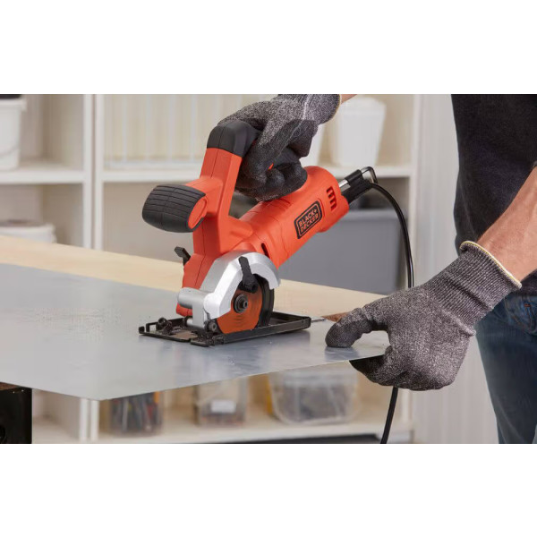 Фото - Пила дисковая Black&Decker BES510