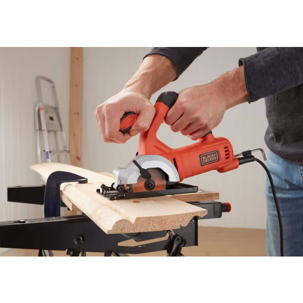 Фото - Пила дисковая Black&Decker BES510