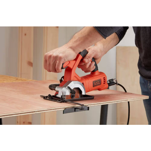 Фото - Пила дисковая Black&Decker BES510