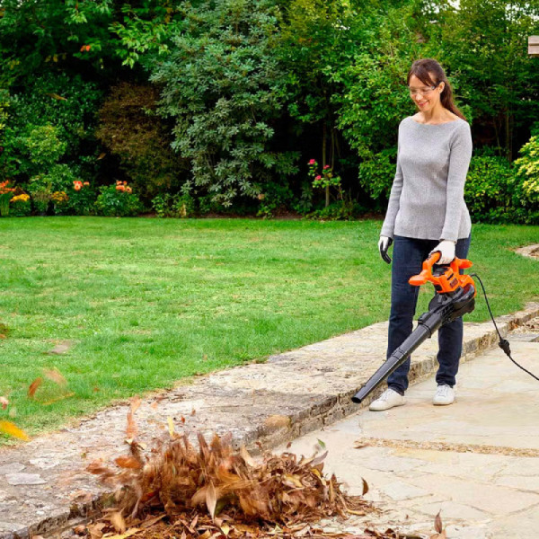 Фото - Садовий пилосос Black&Decker BEBLV260