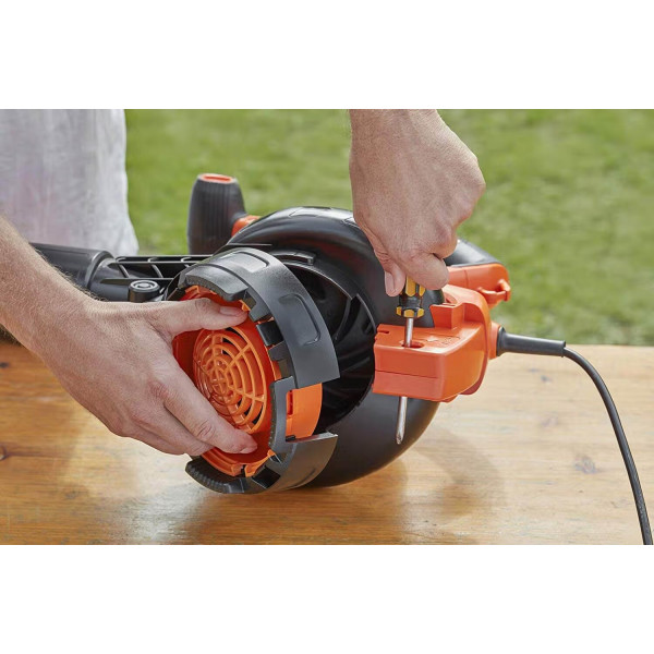 Фото - Садовий пилосос Black&Decker BEBLV300
