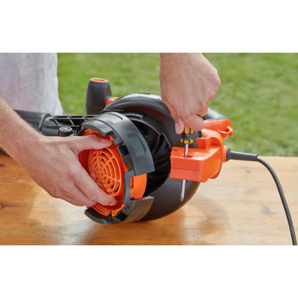 Фото - Садовий пилосос Black&Decker BEBLV301