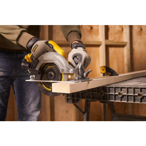 Фото - Циркулярная пила Stanley SFMCS550M2K