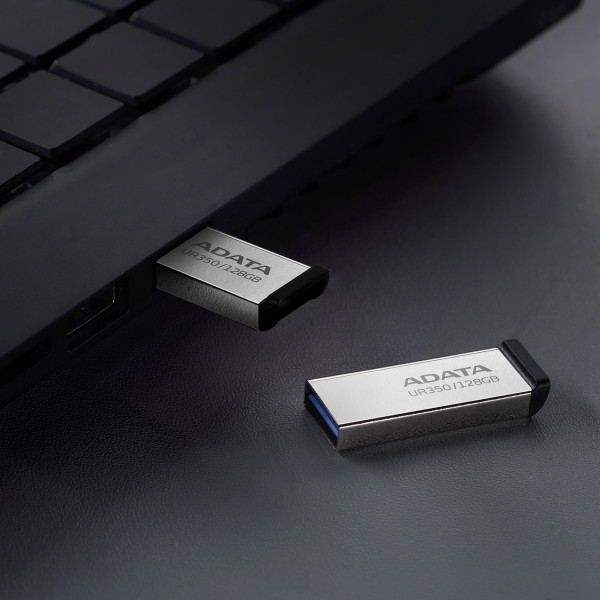 Фото - Флеш USB ADATA USB 3.2 UR 350 128Gb Silver/Black (UR350-128G-RSR/BK)