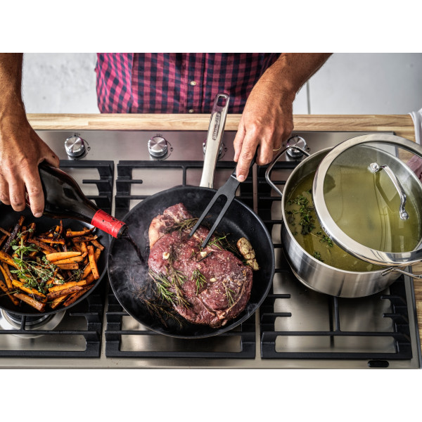 Фото - Кастрюля KitchenAid Proline 5,7 л (CC001879-001)