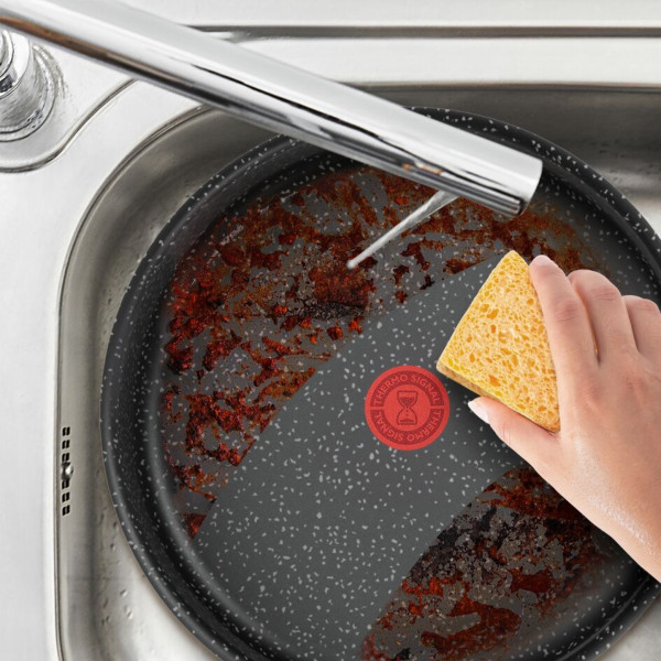 Фото - Сковорода універсальна Tefal C2960402 Reimpact 24 см