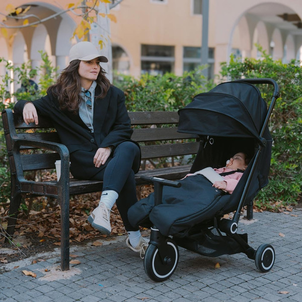 Фото - Триколісний велосипед smarTrike Traveler Black (5900800)