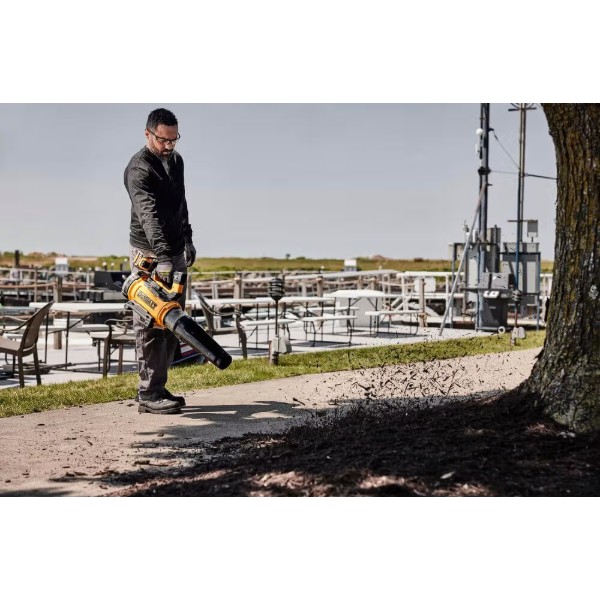 Фото - Повітродувка акумуляторна DeWALT DCMBL777N