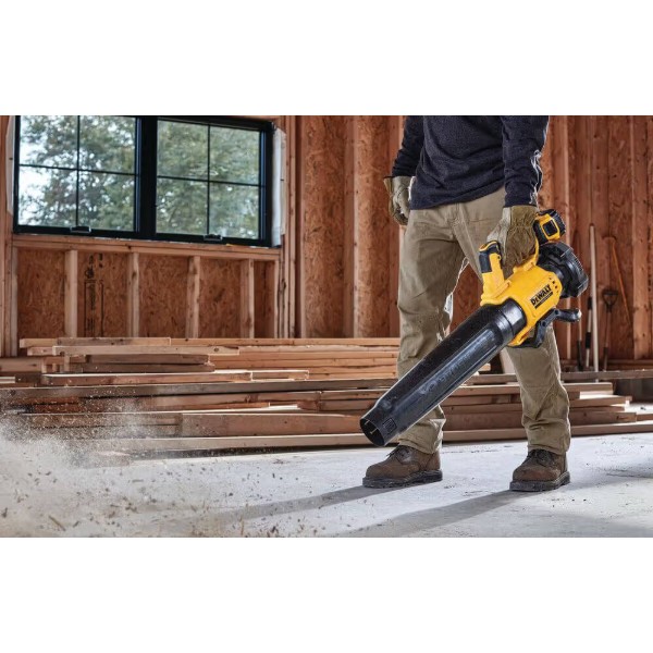 Фото - Воздуходувка аккумуляторная DeWALT DCMBL562N