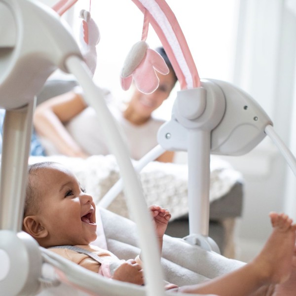 Фото - Кресло-качалка Ingenuity Comfort2Go Portable Swing - Flora the Unicorn (12202)