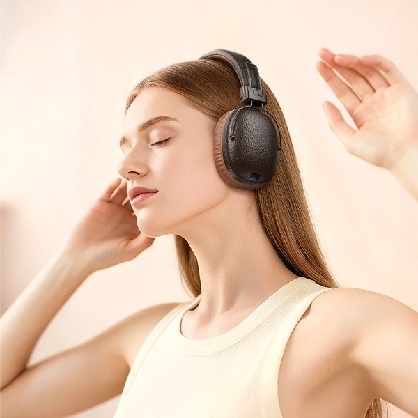 Фото - Наушники полноразмерные беспроводные BOROFONE BO34 Suenos BT headset Black (6941991126253)
