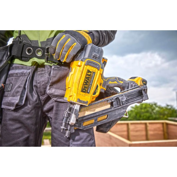 Фото - Гвоздезабиватель DeWALT DCN930P2