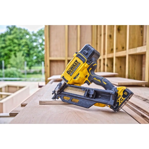 Фото - Гвоздезабиватель DeWALT DCN930P2