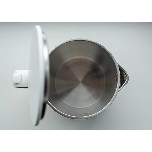 Фото - Электрический чайник Prime Technics PKP 1765 W