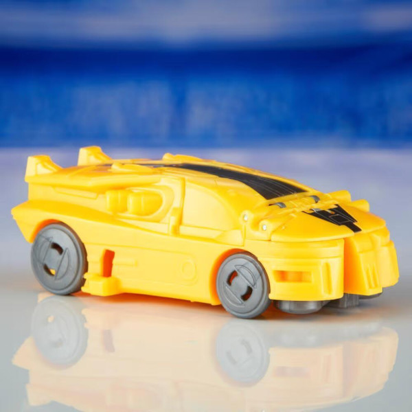 Фото - Машинка-трансформер Hasbro One Cog Changers Трансформери: Нове покоління BUMBLEBEE (F9202_F9383)