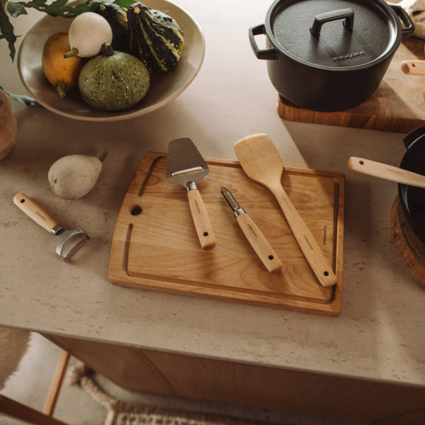 Фото - Ніж для сиру Fiskars Folken (1075681)