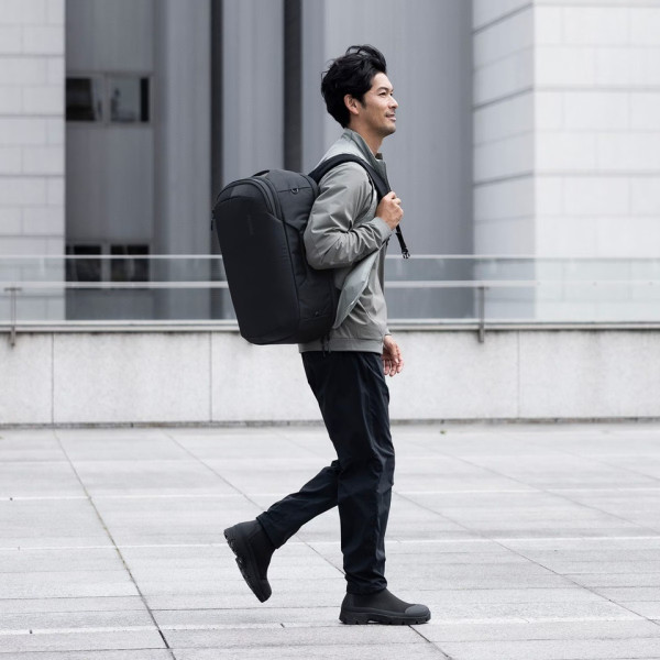 Фото - Рюкзак для ноутбуку Thule Subterra 2 Convertible Carry-On Bag 40L TSD-440 Vetiver Gray (3205059)