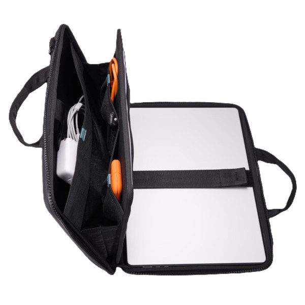 Фото - Сумка для ноутбуку Thule Gauntlet 5 MacBook Pro Attache 16" TGAE-2557 Black (3205415)