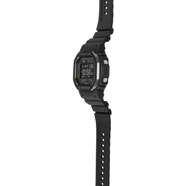 Фото - Смарт-часы Casio DW-H5600MB-1ER