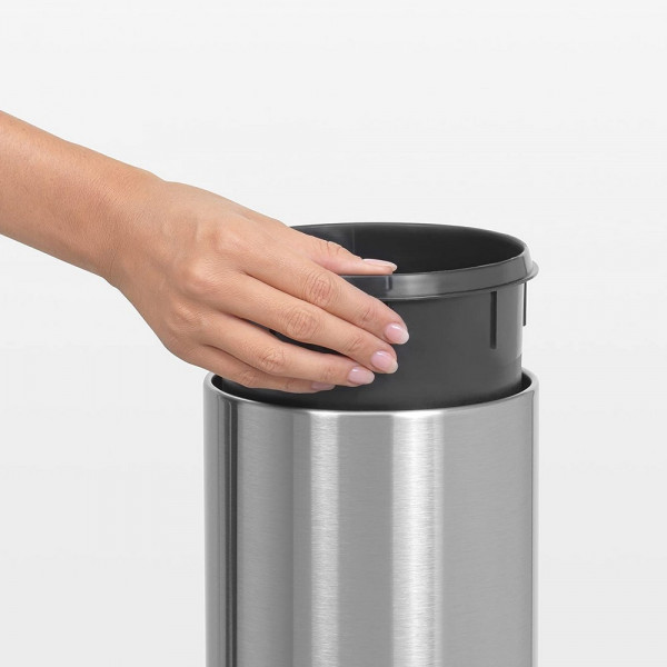 Фото - Бак для сміття Brabantia Touch Bin 3 л 363962