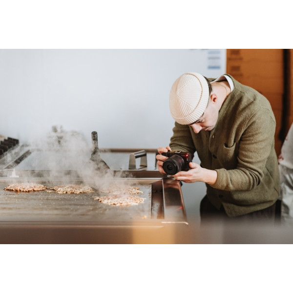 Фото - Фотокамера бездзеркальна Canon EOS R50 V RF-S 14-30 IS STM PZ Content Creator Kit (6895C030AA)