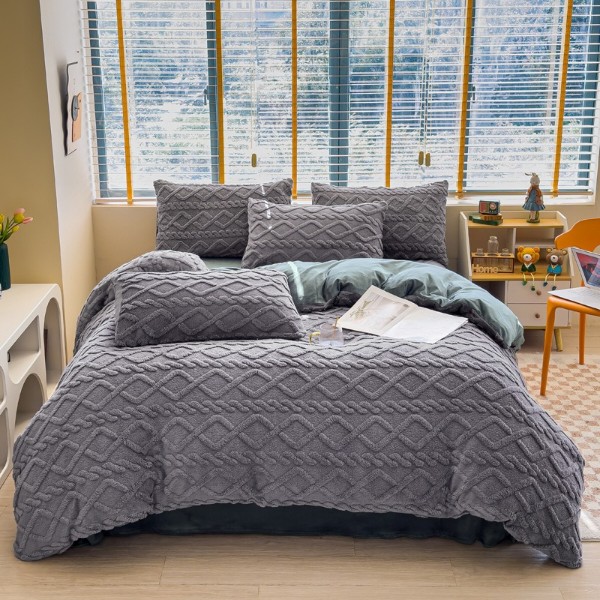 Фото - Набор покрывало + наволочки двуспальный SOHO 200х220 + 50х70 см 2 шт. Romance Gray (Set carpet+ pillow Gray)