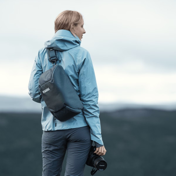 Фото - Рюкзак для компактної фотокамери Thule Covert DSLR Backpack 24L TCDK224 Black (3203906)