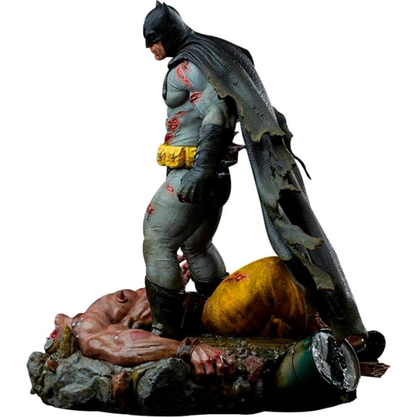 Фото - Коллекционная фигурка Iron Studios DC COMICS Batman the dark knight returns 1/6 diorama (DCCDCG38720-16)