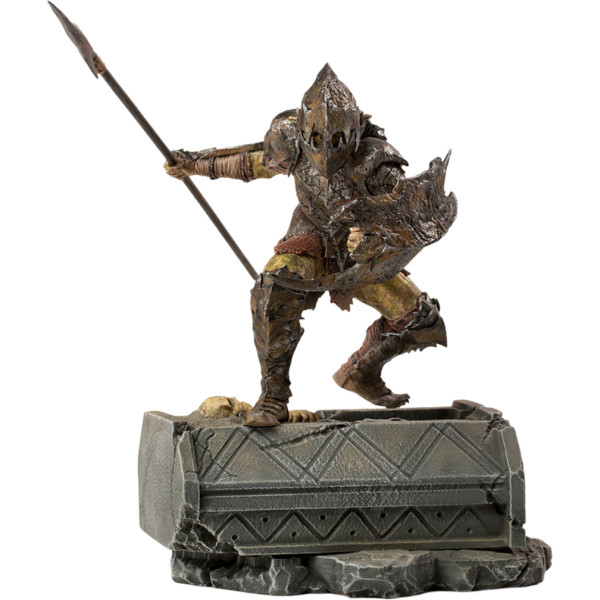 Фото - Колекційна фігурка Iron Studios LORD OF THE RINGS Armored Orc Art Scale 1/10 (WBLOR43021-10)
