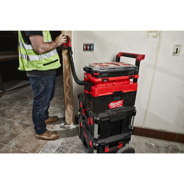 Фото - Пылесос моющий с контейнером Milwaukee M18 FPOVCL-0 (4933478187)