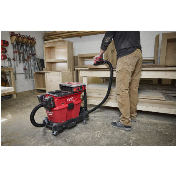 Фото - Пилосос миючий з контейнером Milwaukee M18 F2VC23LG2-0 (4933500140)