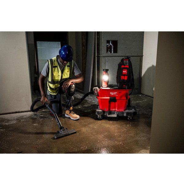 Фото - Пилосос миючий з контейнером Milwaukee M18 F2VC23LG2-0 (4933500140)