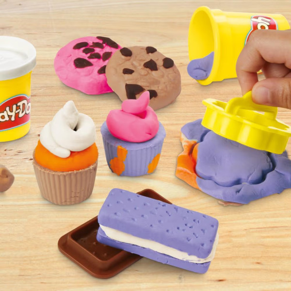 Фото - Наборы для лепки Hasbro Кулинарные формочки G1615 Play-Doh LITTLE BAKERY PLAYSET (G1609_G1615)