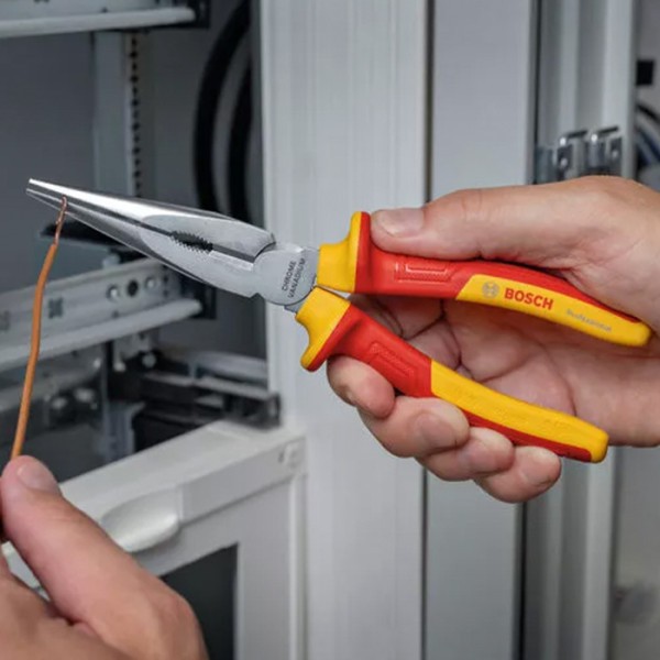 Фото - Набір інструментів Bosch Professional VDE 37 шт. (1.600.A02.NG4)