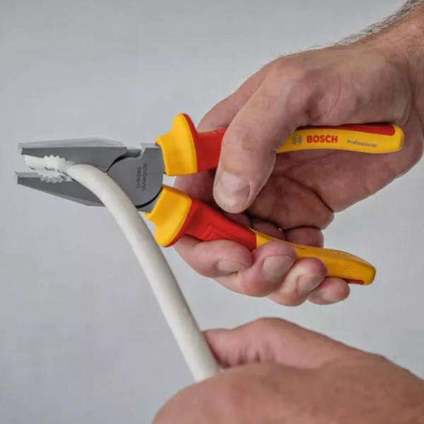 Фото - Набір інструментів Bosch Professional VDE 37 шт. (1.600.A02.NG4)