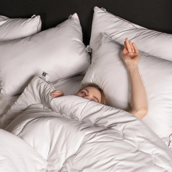 Фото - Подушка стандартна MirSon 1177 DeLuxe Hand Made EcoSilk 40х60 см (2200001515055)