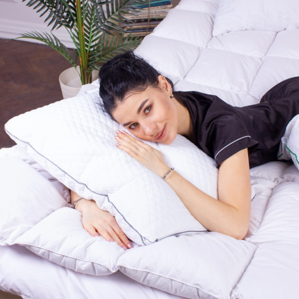 Фото - Подушка ортопедична MirSon №4004 Steep Line Silver WoMen 59х43х10 см (2200006422129)