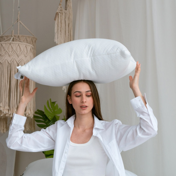 Фото - Подушка стандартна MirSon №804 Julia EcoSilk Hand made 60х60 см (2200003197013)