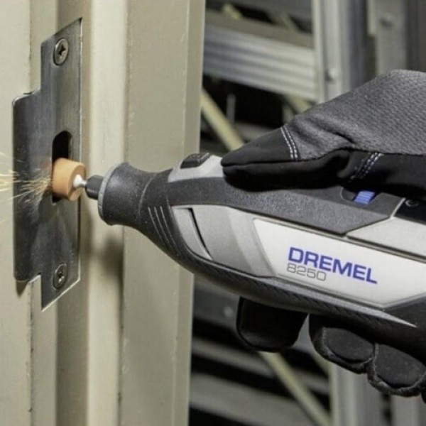 Фото - Многофункциональный инструмент Dremel 8250-5/65 12В (F.013.825.0JF)