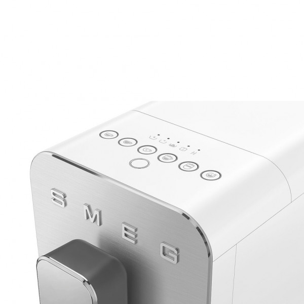 Фото - Кавомашина Smeg BCC13WHMEU
