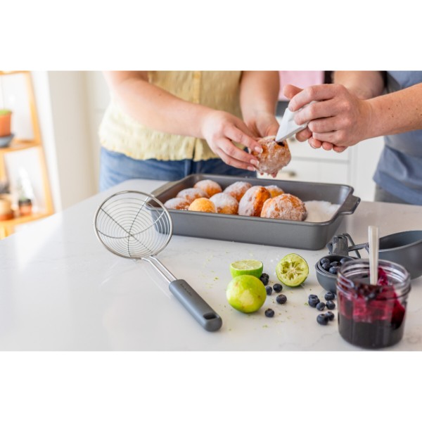 Фото - Шумовка KitchenAid Classic 35.5 см серый (KHA010OHCHGG)